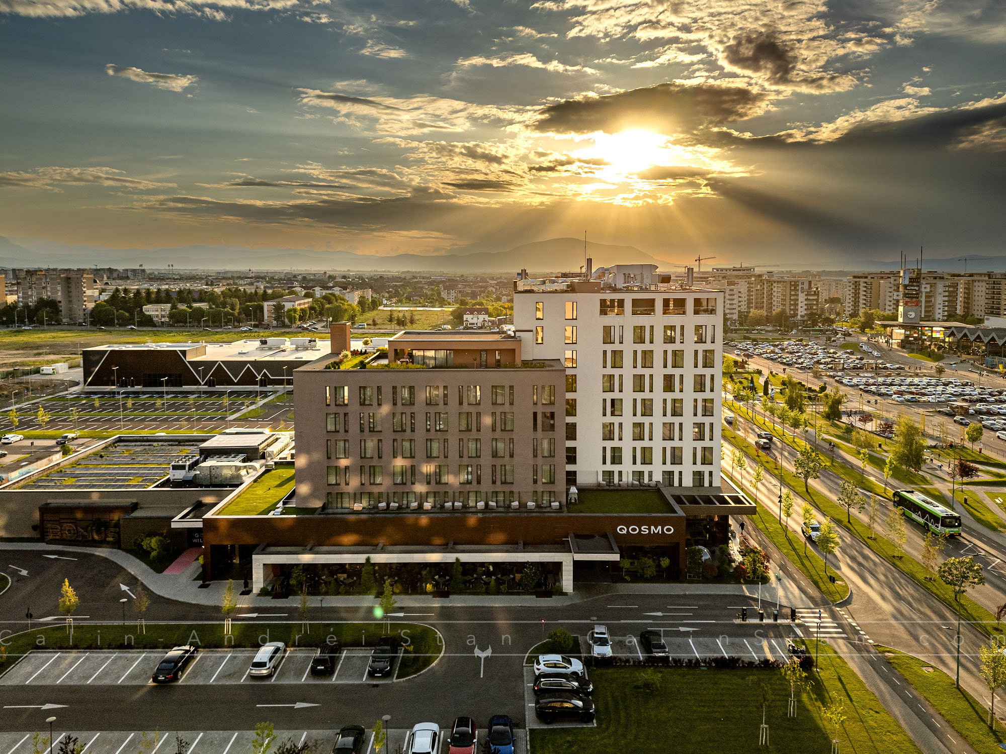 Fotografii profesionale pentru Hotel Qosmo Brașov