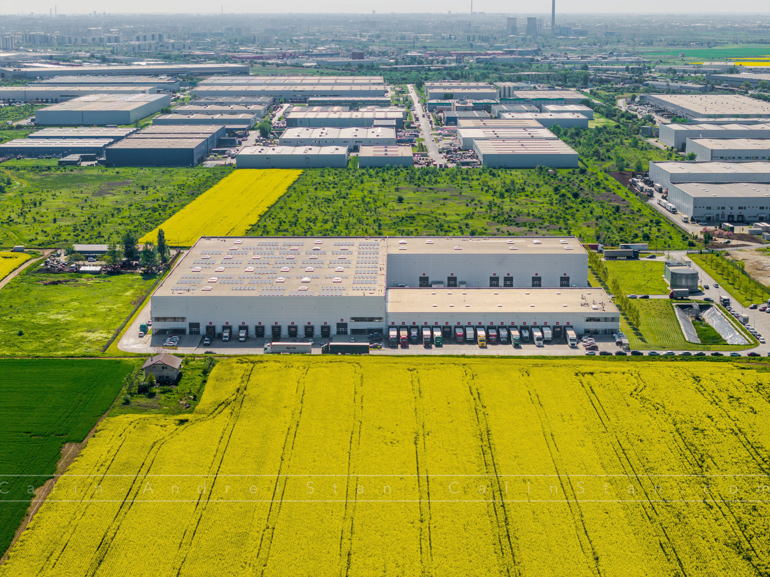 Fotografii depozit logistic Raben București